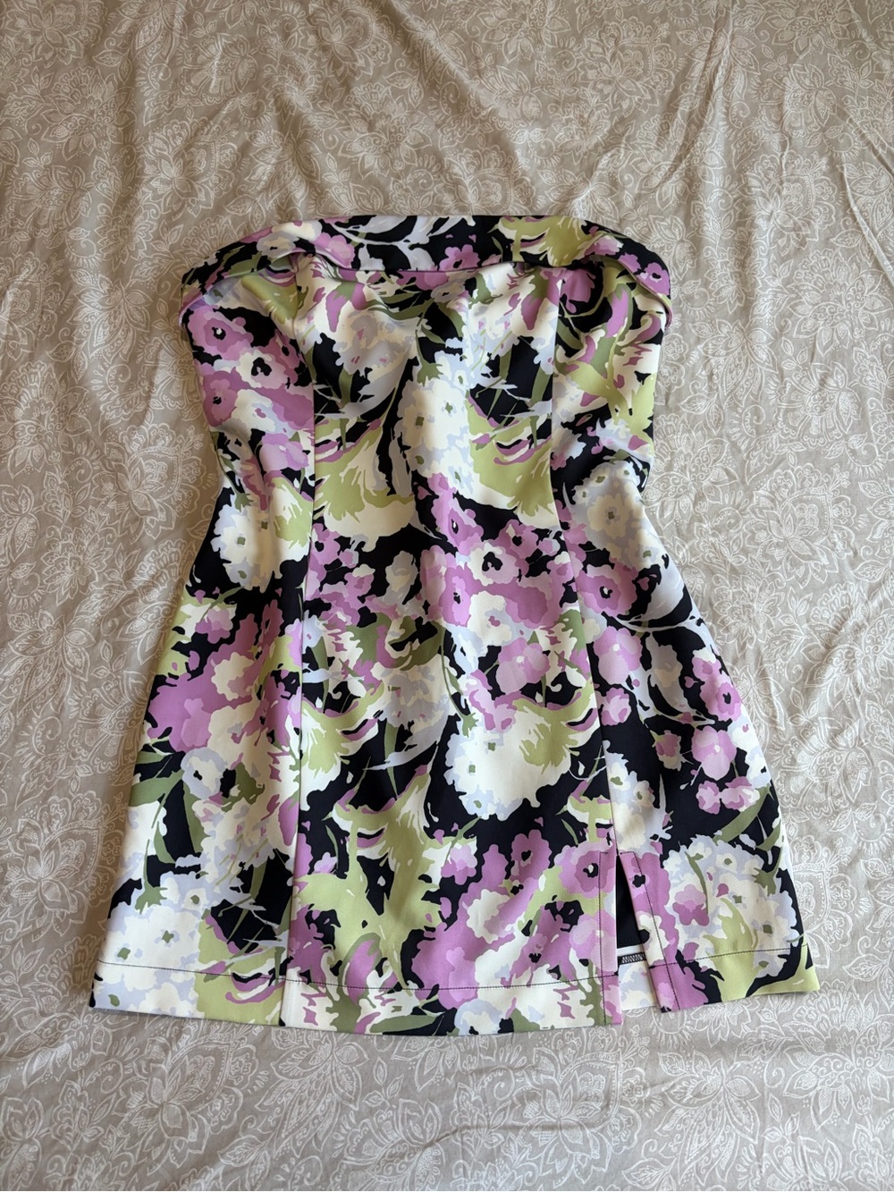 Dynamite Strapless Floral Dress in Black, Pink & Green size Large stretchy